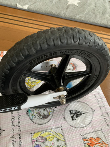 楽天市場】【正規品】 ストライダー 12インチ セーブ・ザ