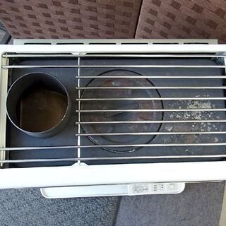 コロナ 煙突ストーブ/ポット式輻射 2014年製 SV-V4514M 木造12畳/コンクリート16畳 細身 札幌東区 コロナ 煙突ストーブ/ポット式輻射 2014年製 SV-V4514M 木造12畳