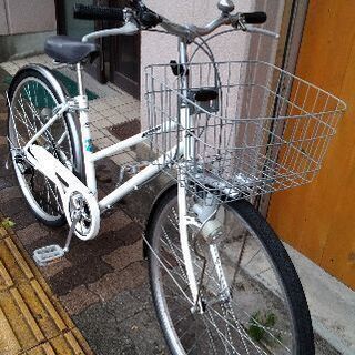 AFFICHI[アフィッシュ]26吋シティーサイクル 外装6段/ホワイト