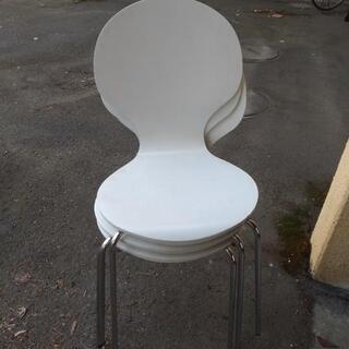 おしゃれな白い椅子3脚セット