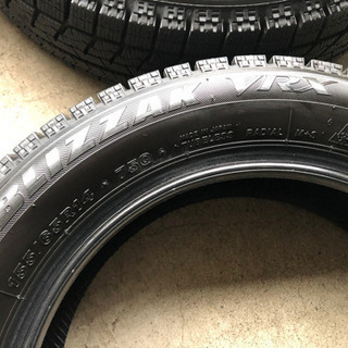 ブリジストン　vrx  スタッドレス　9分山