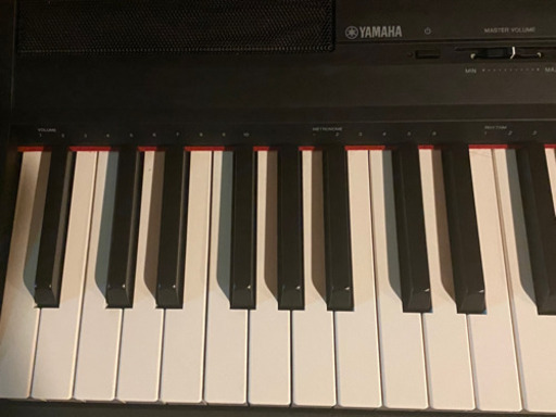 【購入者様決定！】【美品】【お届け無料有り】【人気商品】YAMAHA P-105B★88鍵盤★‘14年製