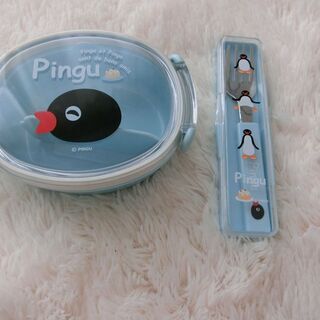 0円：ピングー お弁当箱とフォークのセット 二回使用の中古 Pingu