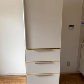 冷蔵庫(sanyo製) 4ドア 白 355L 2011年製