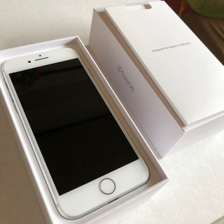 値下げ！美品！！docomoのiphone8シルバー64GB(simロック解除済み)