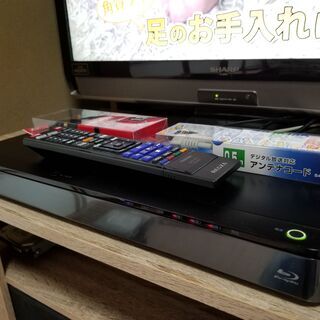 ☆レグザサーバー！3TB &トリプルチューナー！東芝 DBR-T460☆