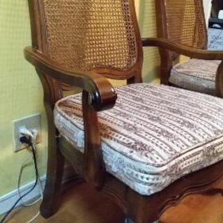 ロココ様式ダイニングテーブル