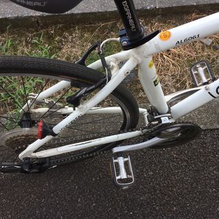 ルイガノ TR lite E ホワイト