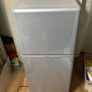 冷蔵庫 東芝2008年製 差し上げます。