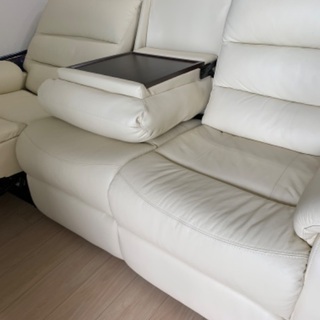 ニトリ電動本革リクライニングソファ