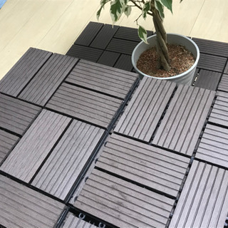 取引先決まりました、ウッドパネル　人工木