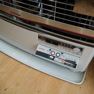 ◆トヨトミ TOYOTOMI 半密閉式石油ストーブ 煙突式 HR-650F 2016年製◆