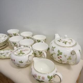 Wedgwood ワイルドストロベリーシリーズ　