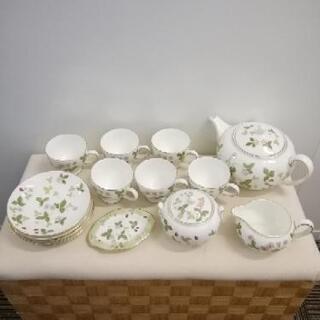 Wedgwood ワイルドストロベリーシリーズ　