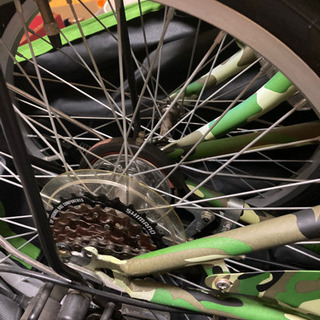 折り畳み自転車　ギア付き　迷彩　カバー付き