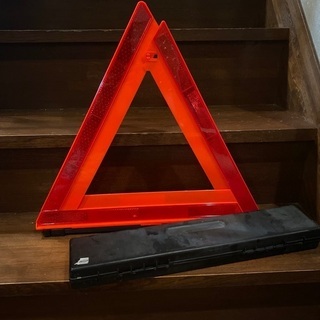 三角表示板