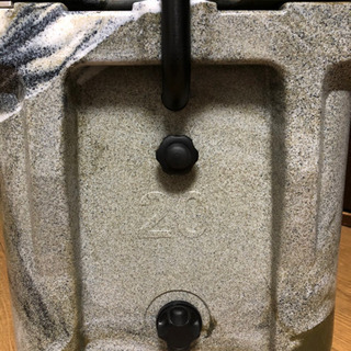 　ICELAND アイスランド クーラーボックス　サイズ20QT 交渉中