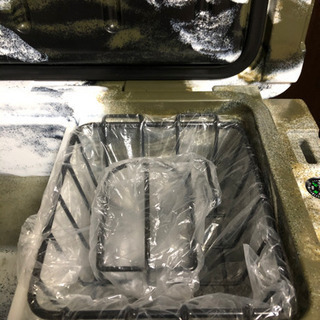 　ICELAND アイスランド クーラーボックス　サイズ20QT 交渉中