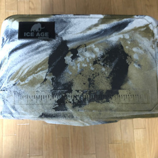 　ICELAND アイスランド クーラーボックス　サイズ20QT 交渉中