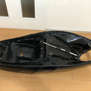 ヤマハ　マジェスティ125用　エナメルタックロールシート