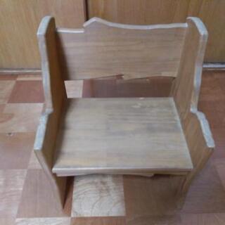 ハンドメイド　木工品　木の椅子（子供用）