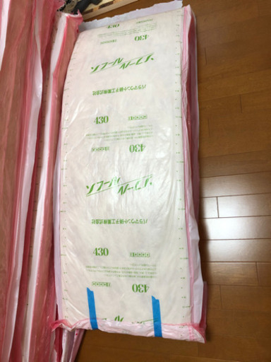 住宅用 断熱材 グラスウール 密度10k 厚み100ｍｍ 6枚とおまけ1枚 Sato 本笠寺のその他の中古あげます 譲ります ジモティーで不用品の処分