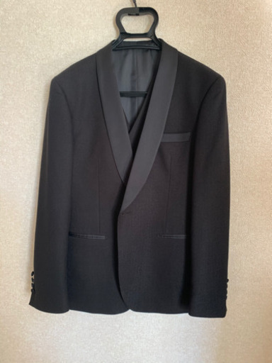 タキシード　黒　ジャケット:Lサイズ　パンツ:XLサイズ