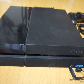 【完了】PS4 本体 ジェットブラック HDD 2TB　ほこりガ...