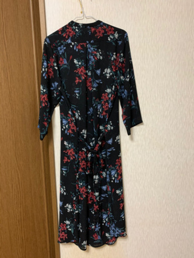 Jeanasis 花柄ワンピース ガウン 星 豊見城のワンピースの中古 古着あげます 譲ります ジモティーで不用品の処分 Jeanasis 花柄ワンピース ガウン 星 豊見城のワンピースの中古 古着あげます 譲ります ジモティーで不用品の処分