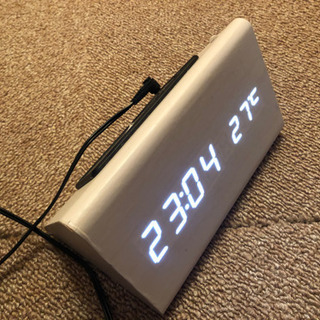 デジタル時計　温度計