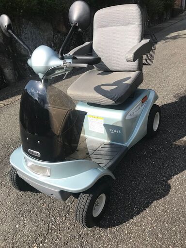 ☆彡 A ヤマハ製・電動車いす・車椅子・バッテリー新品!!セニアカー。シニアカー。介護用品。免許不要。操作簡単。すぐ乗れます。激安!!!