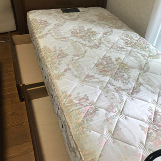 シングルベッド（日本製・引き出し付き）2台