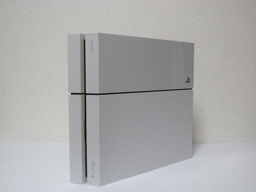 プレステ４　500GB ホワイト　ソフト４点