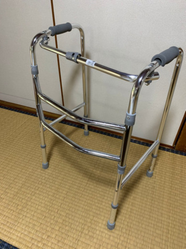 歩行器