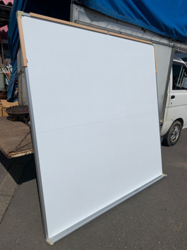 大型ホワイトボード　180×180 イベントや施設に　在庫あります