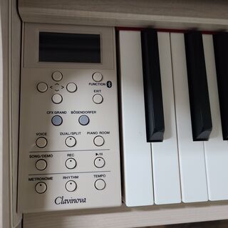 YAMAHA　CLP-675　～現行モデルです～