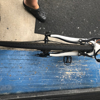 クロスバイク　フェラーリ