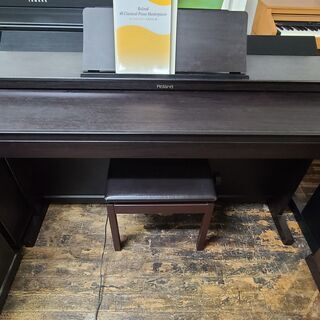 Roland HP302-RW ～使用感の無い綺麗な美品です～