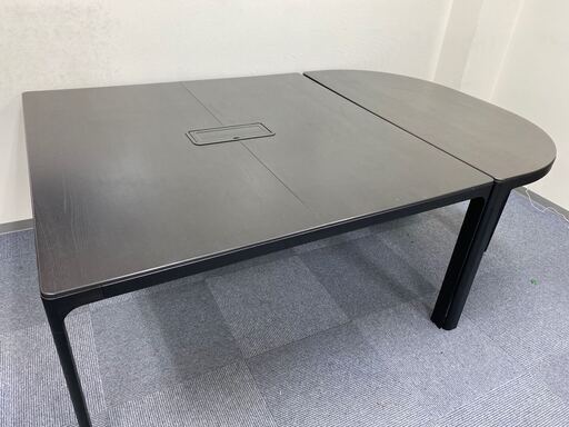 オフィス用 IKEA BEKANT／ベカント 会議用テーブル＆ミーティングテーブル　美品！高級感漂う！丈夫！