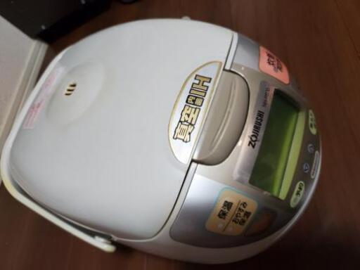 ZOJIRUSHI　炊飯器
