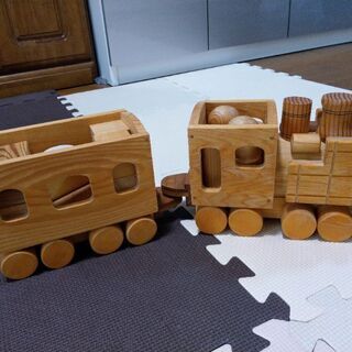 【未使用】知育玩具　手作り日本製木のおもちゃ　汽車積み木　ブロック