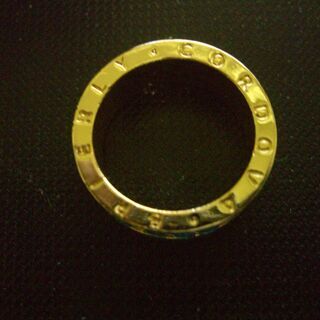 ＷＩＳＨで買った指輪　ゴールド