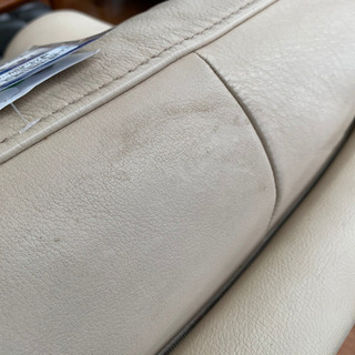 ゆったり座れちゃう!!karimokuの3人掛けソファです♪