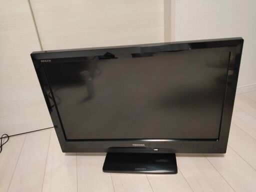TOSHIBA　32インチ液晶テレビ　32BC3