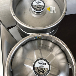 ビア樽 サントリープレミアムモルツ 30リットル 15L×2樽 破格でお譲りし