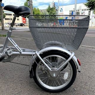 大人用三輪車 ライト・鍵付き 前20型/後16型 内装3段変速 シルバー