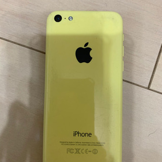 iPhone5c  黄色　小傷あり　中古品