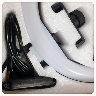 ご購入者様決定 [未使用]リングライト 女優ライト 10インチ 自撮り 撮影用 美顔リモコン付き