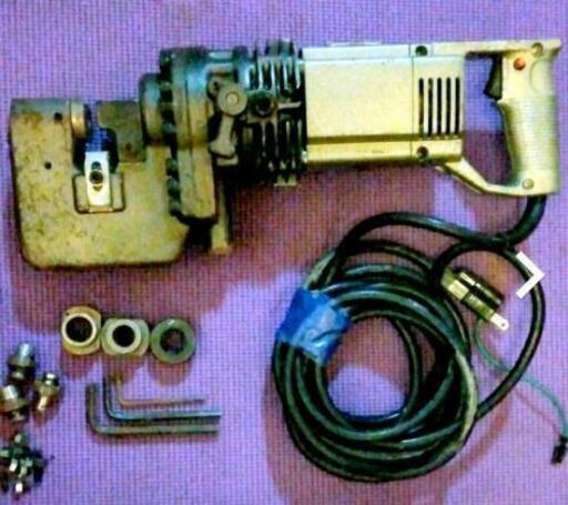 マキタ電気パンチャーPP180