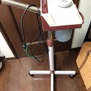 エステ用品　値下げします。アロマスチーマー(オゾン／タイマー)付き